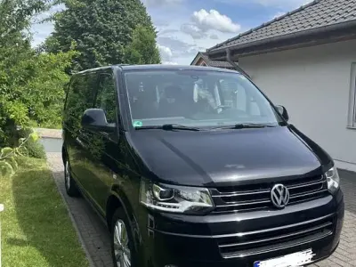 Gebraucht VW Multivan Match 140 PS (102 kW) 2012 Schwarz Van / Kleinbus