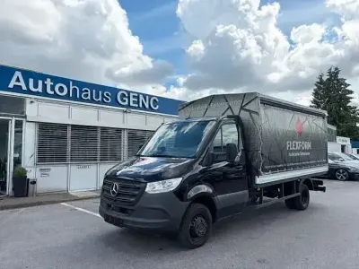 Gebraucht Mercedes Sprinter 170 PS (125 kW) 2025 Schwarz Van