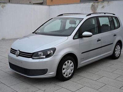 Silber Gebraucht 2010 VW Touran Trendline Van / Kleinbus | 5.300 € (Fairer Preis)