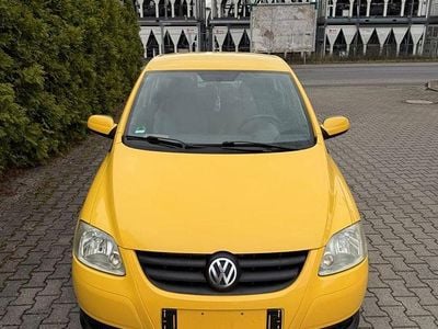 Gebraucht VW Fox Style 55 PS (40 kW) 2010 Gelb Kleinwagen
