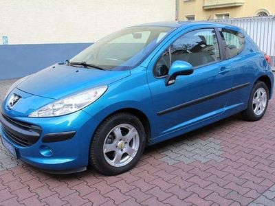 Blau Gebraucht 2007 Peugeot 207 Tendance Limousine | 3.290 € (Etwas zu teuer)