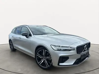 Gebraucht Volvo V60 R-Design 349 PS (256 kW) 2022 Silber Kombi
