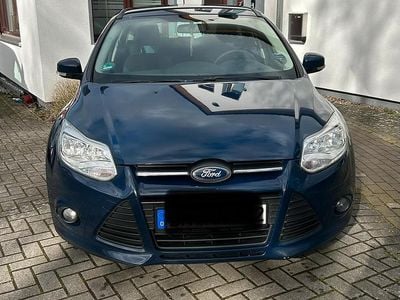 Gebraucht Ford Focus 2012 Blau Limousine