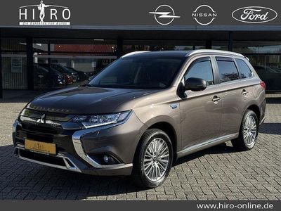 Usata Mitsubishi Outlander P-HEV Basis 135 CV (99 kW) 2021 Marrone SUV