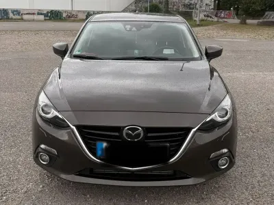 Usado Mazda 3 Sports-Line 150 HP (110 kW) 2014 Prateado Sedan