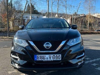 Gebraucht Nissan Qashqai N-Connecta 116 PS (85 kW) 2018 Schwarz SUV