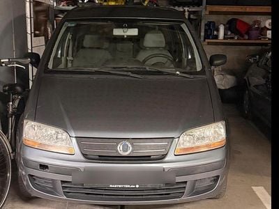 Gebraucht Fiat Idea 80 PS (58 kW) 2005 Silber Van / Kleinbus