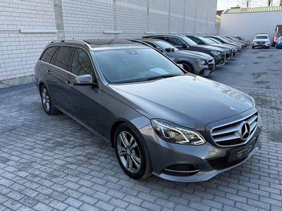 Gebraucht Mercedes E220 Avantgarde 170 PS (125 kW) 2015 Grau Kombi