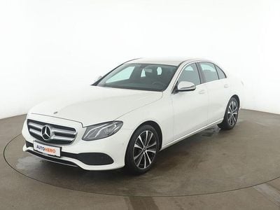 Weiß Gebraucht 2018 Mercedes E200 Avantgarde Limousine | 28.690 € (Fairer Preis)