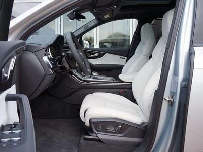 Neu Audi Q7 S-Line 489 PS (359 kW) 2025 Mythosschwarz metallic SUV
