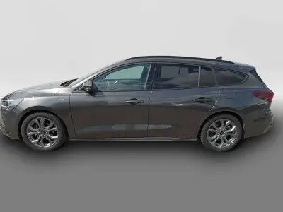 Usata Ford Focus ST-Line X 155 CV (114 kW) 2024 Grigio Station wagon
