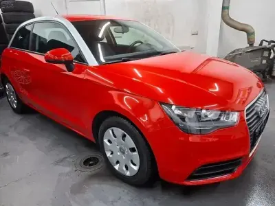 Brugt Audi A1 Attraction 86 HK (63 kW) 2011 Rød Hatchback