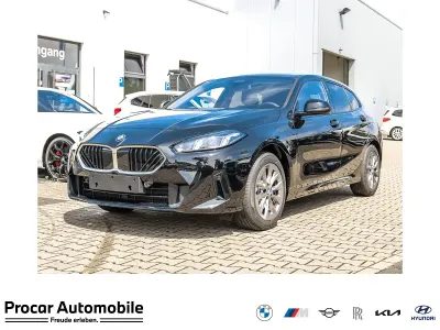 Neu BMW 120 170 PS (125 kW) 2026 Thundernight metalli Kleinwagen