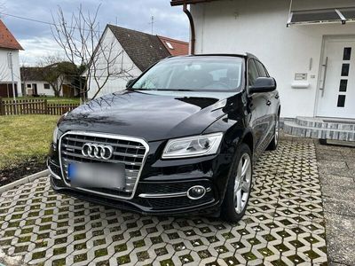 gebraucht Audi Q5 S line . BJ 2015 alle axtras . Quatro