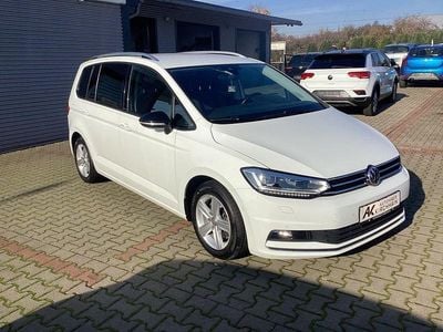 Weiß Gebraucht 2019 VW Touran IQ Drive Van / Kleinbus | 19.300 € (Fairer Preis)