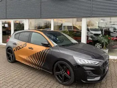 Gebraucht Ford Focus ST-Line X 116 PS (85 kW) 2023 Schwarz Limousine