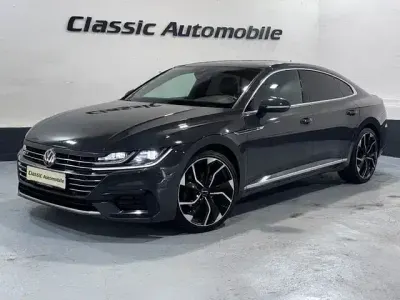 Gebraucht VW Arteon R-line 190 PS (139 kW) 2019 Uranograu/cinza urano Kleinwagen
