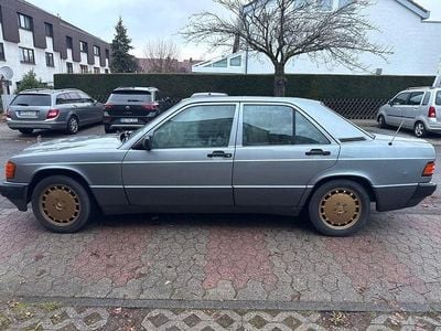 Gebraucht Mercedes 190 109 PS (80 kW) 1992 Blau Limousine
