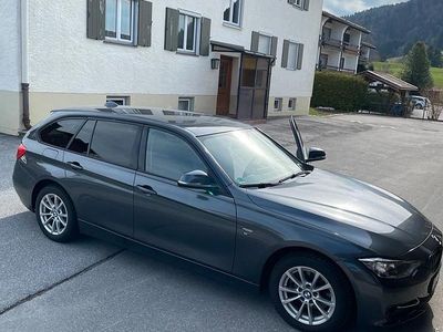 Gebraucht BMW 320 184 PS (135 kW) 2014 Grau Kombi