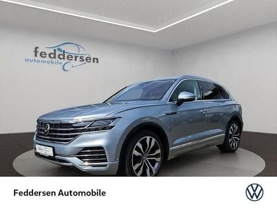 Oyster silver metallic (metallic) Gebraucht 2023 VW Touareg Elegance SUV | 54.689 € (Guter Preis)