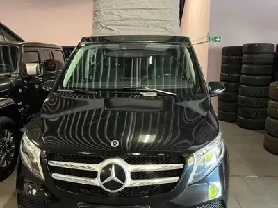 Gebraucht Mercedes V250 Avantgarde 190 PS (139 kW) 2020 Schwarz Van / Kleinbus