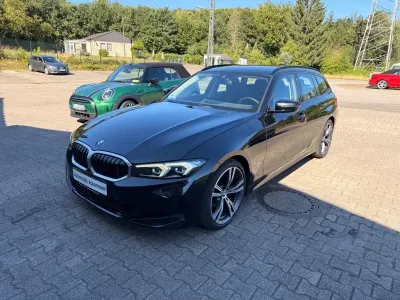 Gebraucht BMW 318 Performance 150 PS (110 kW) 2022 Schwarz Kombi