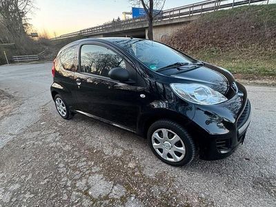Gebraucht Peugeot 107 Filou 68 PS (50 kW) 2009 Schwarz Kleinwagen