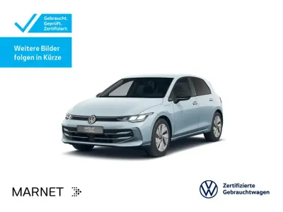 Gebraucht VW Golf VIII 204 PS (150 kW) 2025 Crystal ice blue metallic Limousine