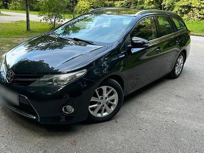 Toyota Auris Touring Sports
