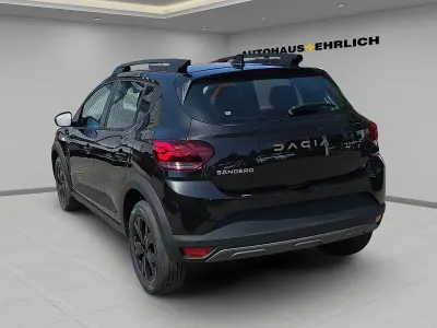 Neu Dacia Sandero Extreme 110 PS (80 kW) 2025 Perlmuttschwarz Limousine