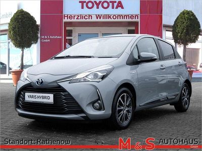 Gebraucht Toyota Yaris Hybrid Club 101 PS (74 kW) 2019 Grau Limousine