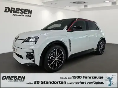 Nowe Renault 5 E-Tech Iconic 110 kW (150 KM) 2026 Biały Sedan/Limuzyna