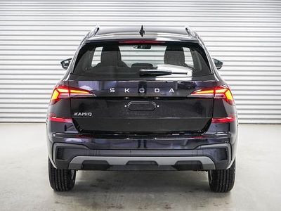 Black magic metallic (1z) black magic metallic (1z) Neu 2025 Skoda Kamiq Selection SUV | 26.190 € (Guter Preis)