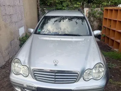 Gebraucht Mercedes C180 Elegance 143 PS (105 kW) 2004 Silber Kombi