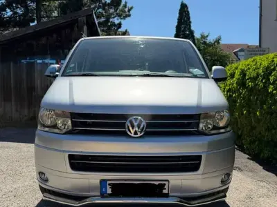 Gebraucht VW Multivan 179 PS (131 kW) 2012 Silber Van / Kleinbus