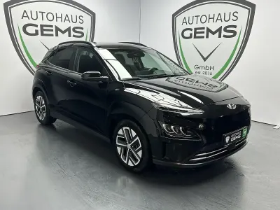 Gebraucht Hyundai Kona Trend 100 kW (136 PS) 2022 Schwarz SUV
