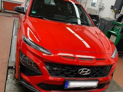 Gebraucht Hyundai Kona 120 PS (88 kW) 2021 Rot SUV