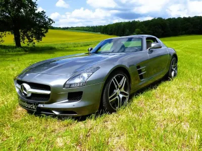 Gebraucht Mercedes SLS AMG AMG 571 PS (419 kW) 2010 Alubeam silver (mb 047) Coupé