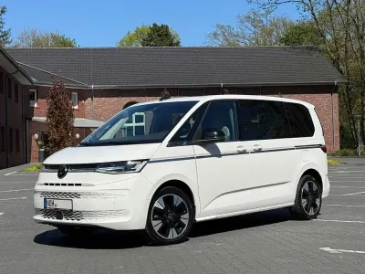 Usata VW Multivan Style 150 CV (110 kW) 2023 Bianco Monovolume