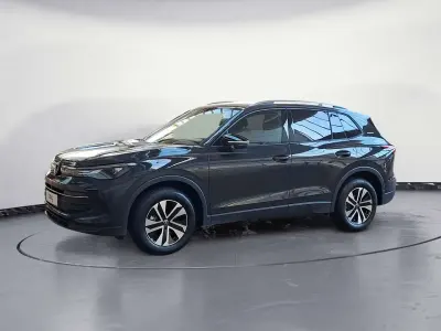 Neu VW Tiguan S 150 PS (110 kW) 2026 Uranograu SUV
