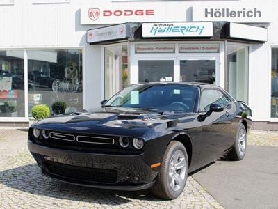 Schwarz Gebraucht 2022 Dodge Challenger SXT Coupé | 35.300 € (Teuer)
