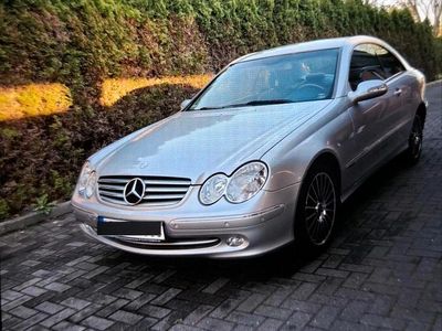 Silber Gebraucht 2003 Mercedes CLK200 Limousine | 6.000 €
