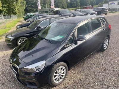 Gebraucht BMW 218 Performance 140 PS (102 kW) 2018 Blau Van / Kleinbus