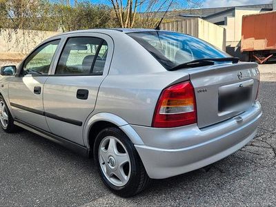 Usata Opel Astra 101 CV (74 kW) 2000 Argento Berlina