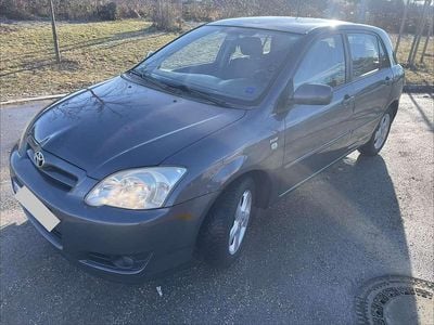 Grau Gebraucht 2006 Toyota Corolla Edition Limousine | 3.200 € (Etwas zu teuer)