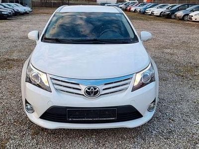 Gebraucht Toyota Avensis Edition 147 PS (108 kW) 2015 Weiß Kombi
