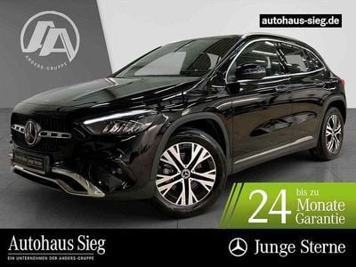 Kosmosschwarz Gebraucht 2023 Mercedes GLA200 Progressive SUV | 35.764 € (Fairer Preis)