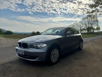 Usata BMW 118 143 CV (105 kW) 2009 Grigio Utilitaria