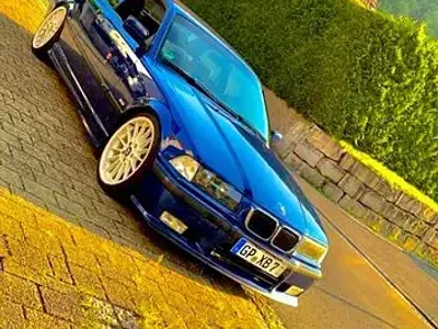 Używany BMW 318 Performance 140 KM (102 kW) 1997 Niebieski Coupe