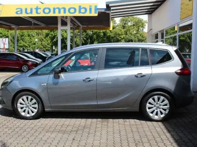 Second-hand Opel Zafira 140 CP (102 kW) 2017 Gri Monovolum